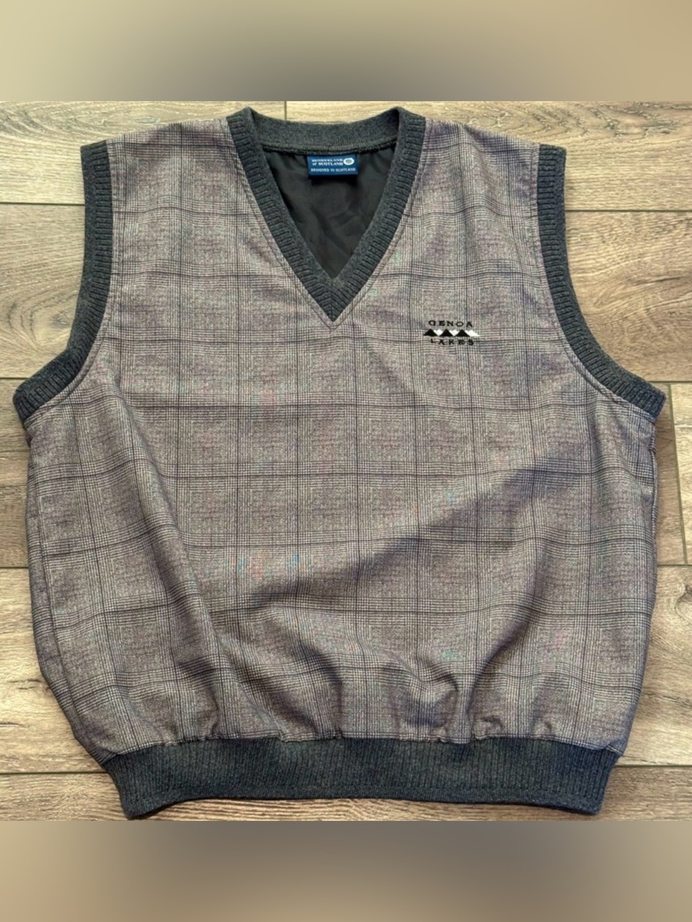 Sunderland Of Scotland Men’s Lined Golf Vest Gray Plaid Medium Logo Genoa Lakes